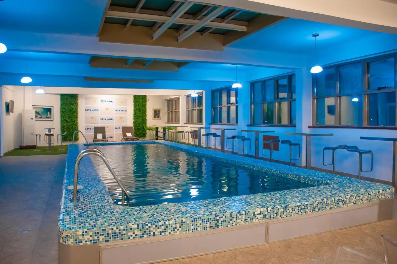 Faya Hotel Douala Exterior photo